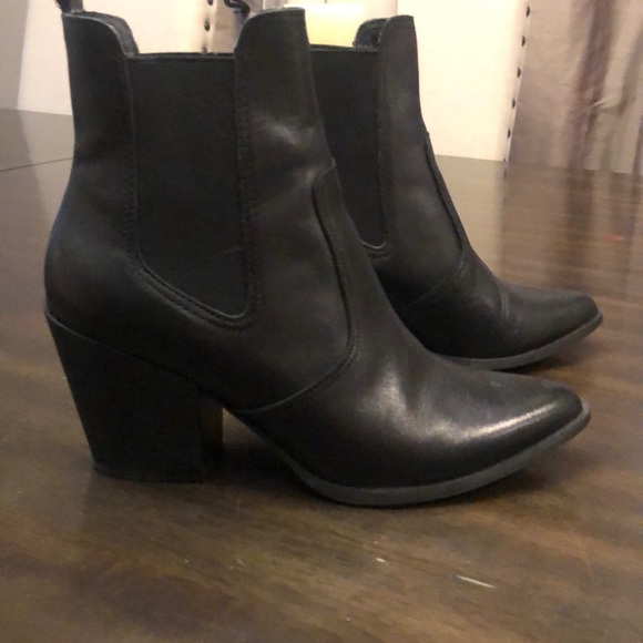 Steve Madden black western style booties - Picture 1 of 4